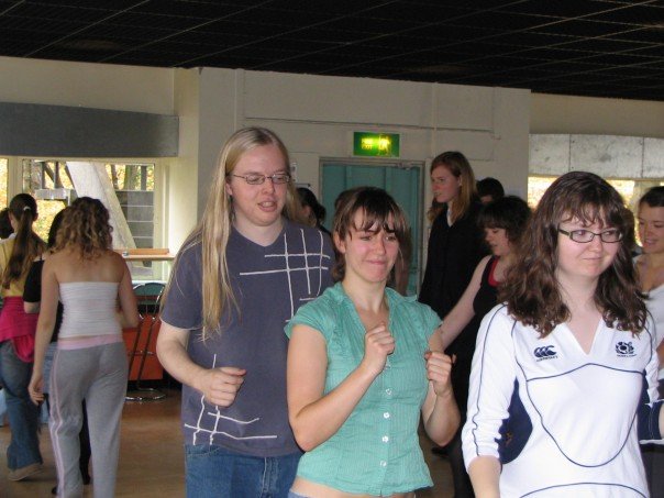 Everybody may be doing a brand new dance now, but Suzanne was still unconvinced about the 'Locomotion'